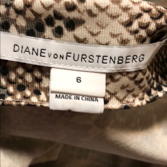 dvf New Julian Two Python Silk Jersey Dress sz 6 - Picture 8 of 8